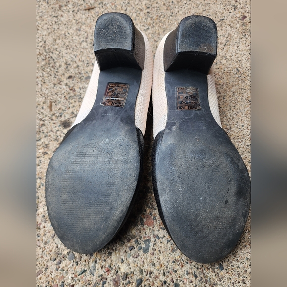 B.a.i.t. Rizzo Pump - Picture 3 of 3